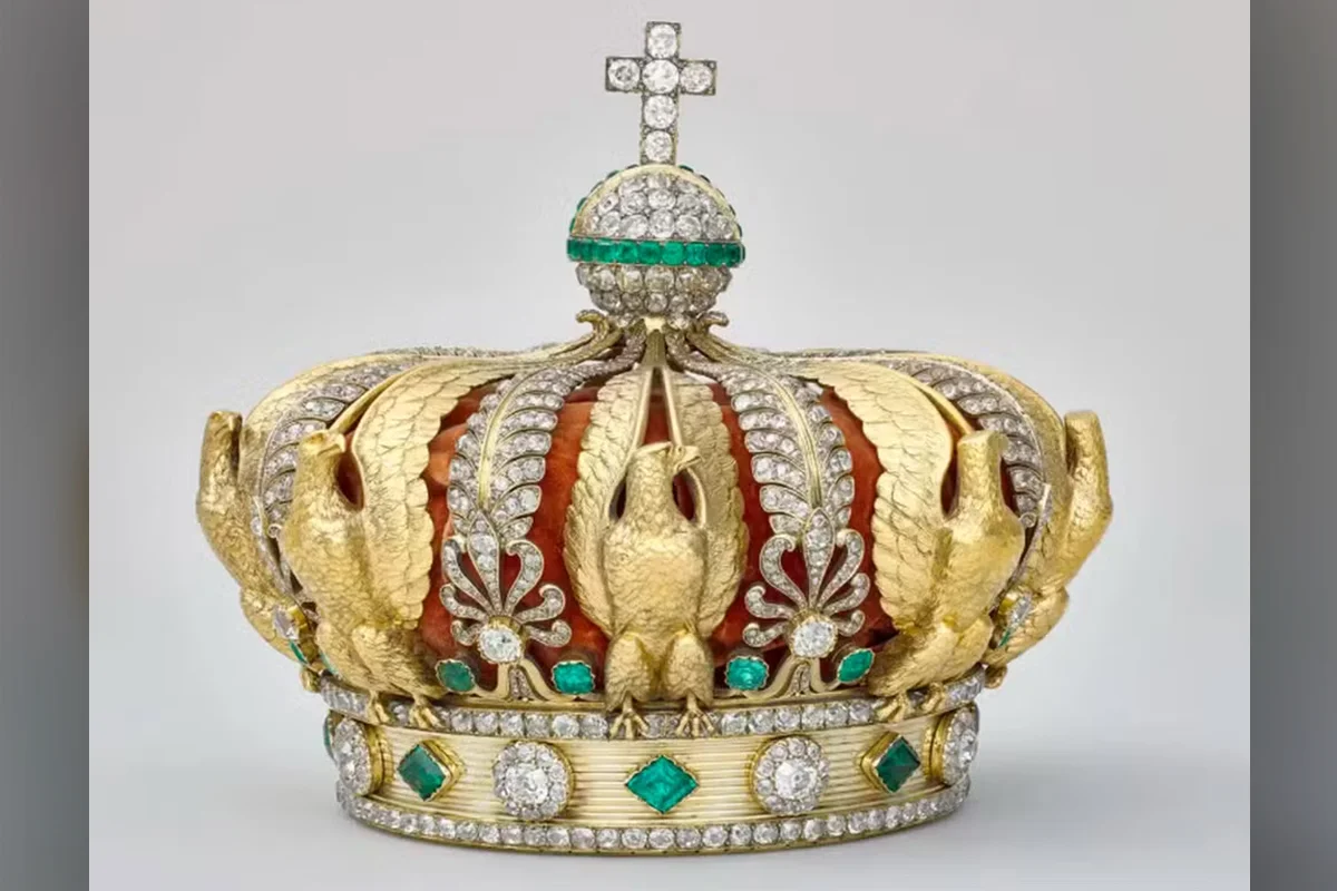 Roubo no Louvre: veja lista de peças levadas por ladrões no museu mais famoso do mundo