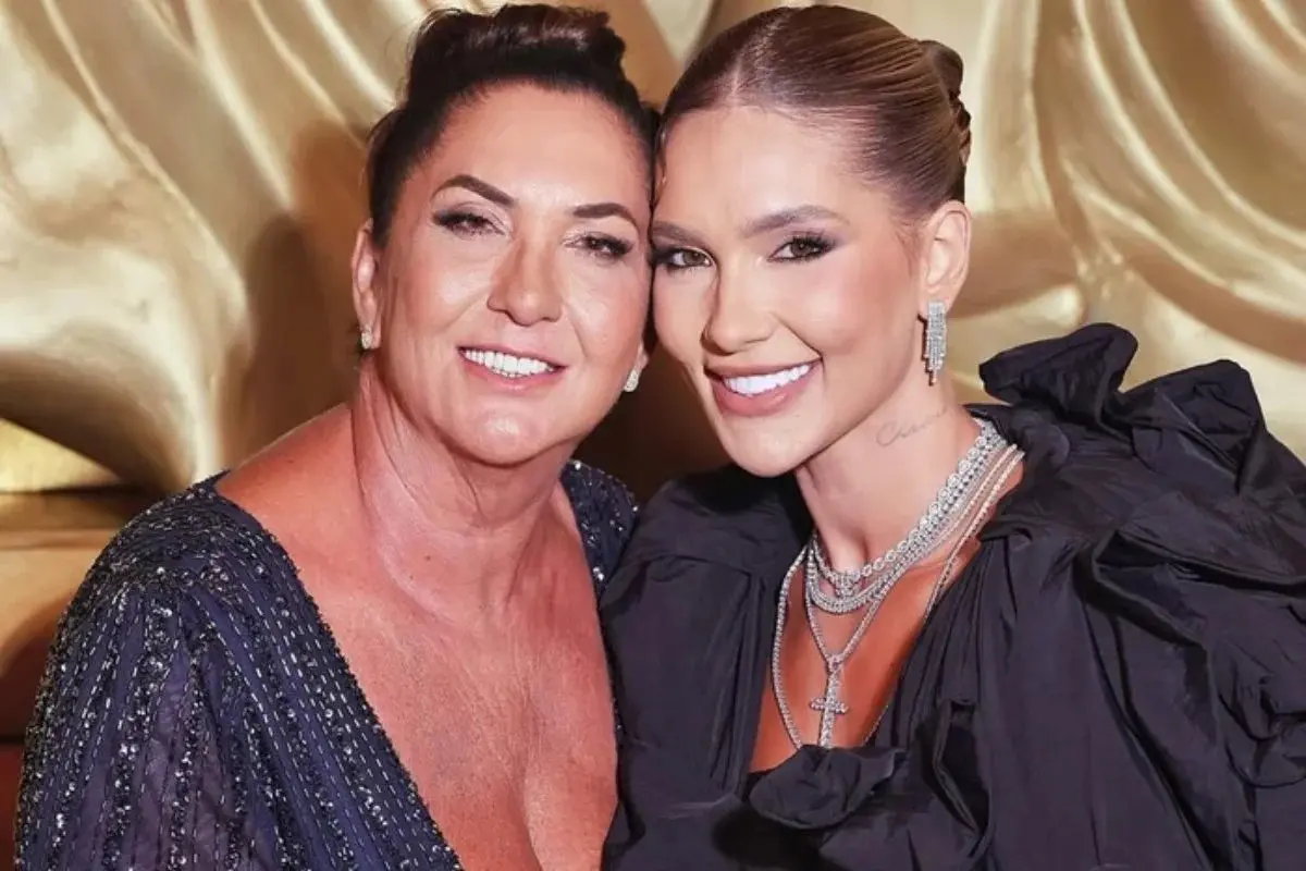 Mãe de Virginia posa ao lado de Vini Jr. e agita web