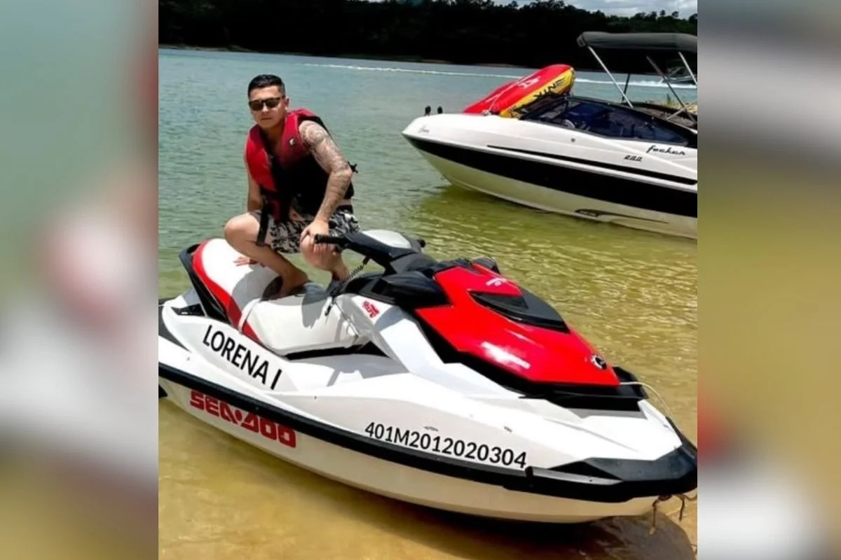 Bombeiros realizam buscas por homem que desapareceu após cair de moto aquática em represa