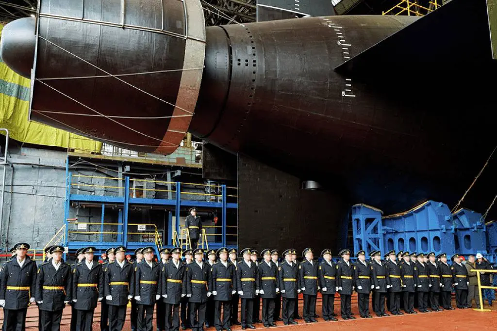Putin lança submarino nuclear com ‘torpedo do Juízo Final’
