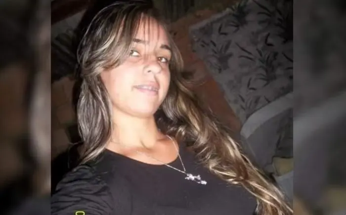 Juliana Medeiros, de 18 anos, desapareceu em julho de 2013, depois de sair para fazer um curso (Foto: Arquivo Pessoal)