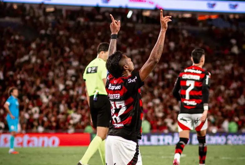 Jogador foi multado em R$ 100 mil, mas foi liberado para voltar a jogar (Foto: Reprodução / Redes Sociais)