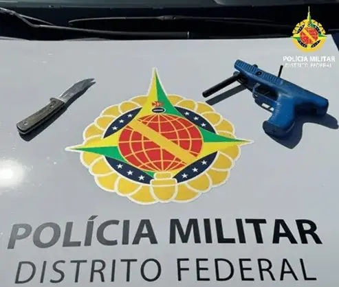 Homem de 29 anos foi preso depois de acertar facada no rosto da irmã (Foto: PMDF)