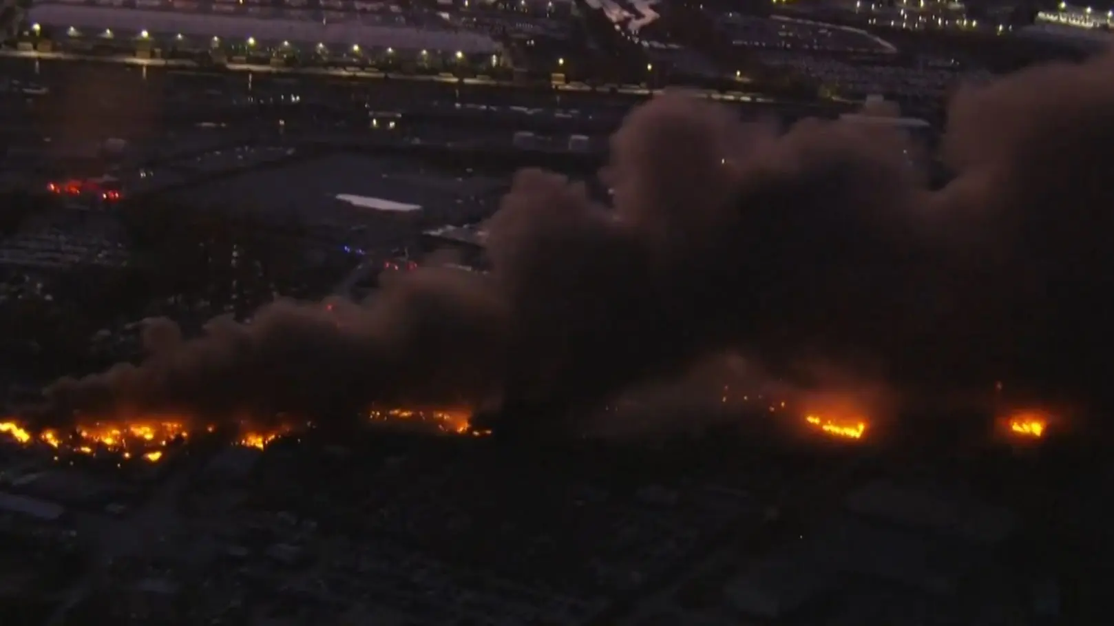 Queda de avião da UPS deixou 12 mortos, segundo prefeito de Louisville (Foto: Reprodução)