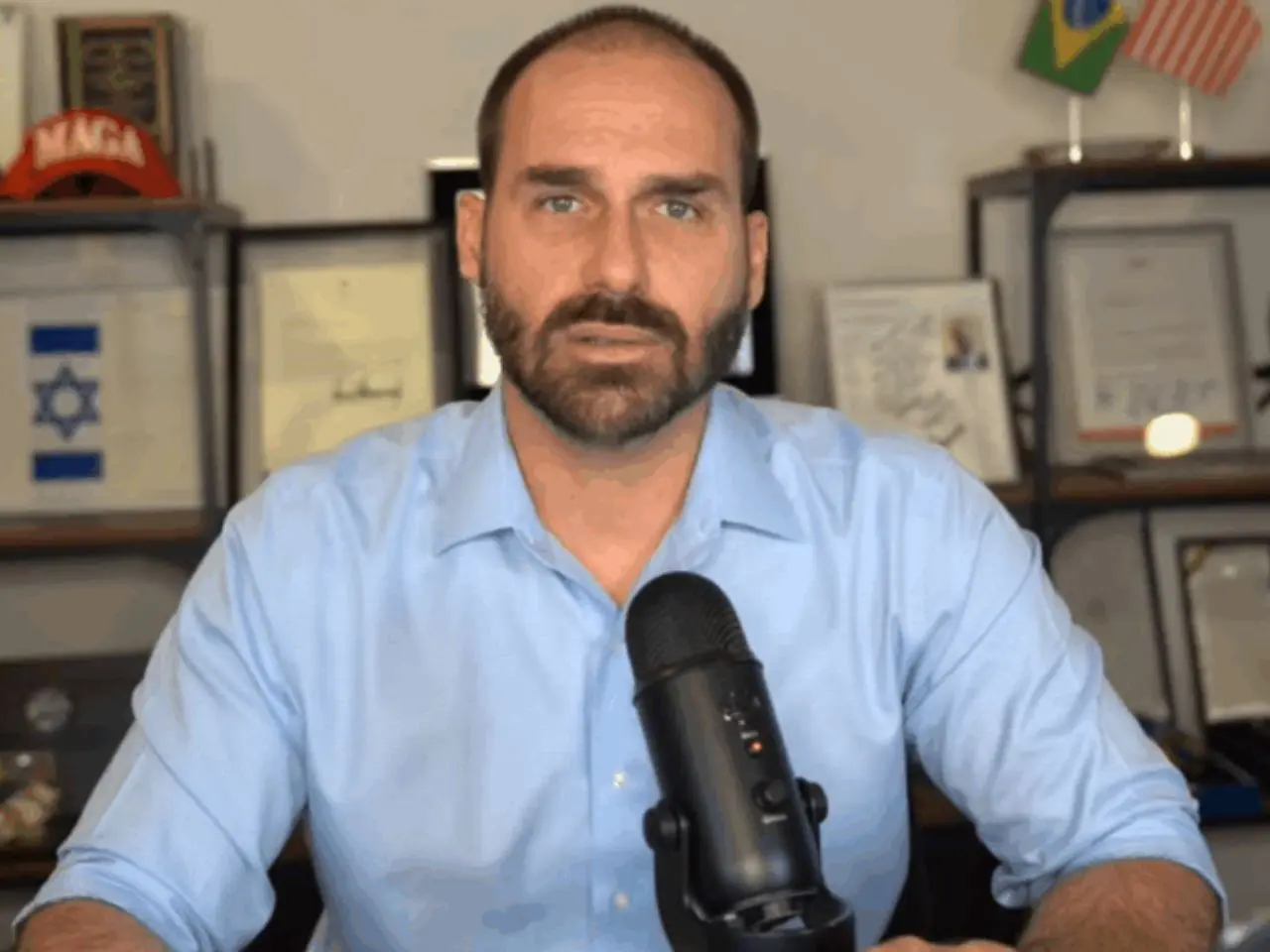 Parlamentar, que mora nos EUA, defende diálogo transparente e diz confiar em Trump para avançar nas tratativas com o Brasil. Foto: Divulgação.