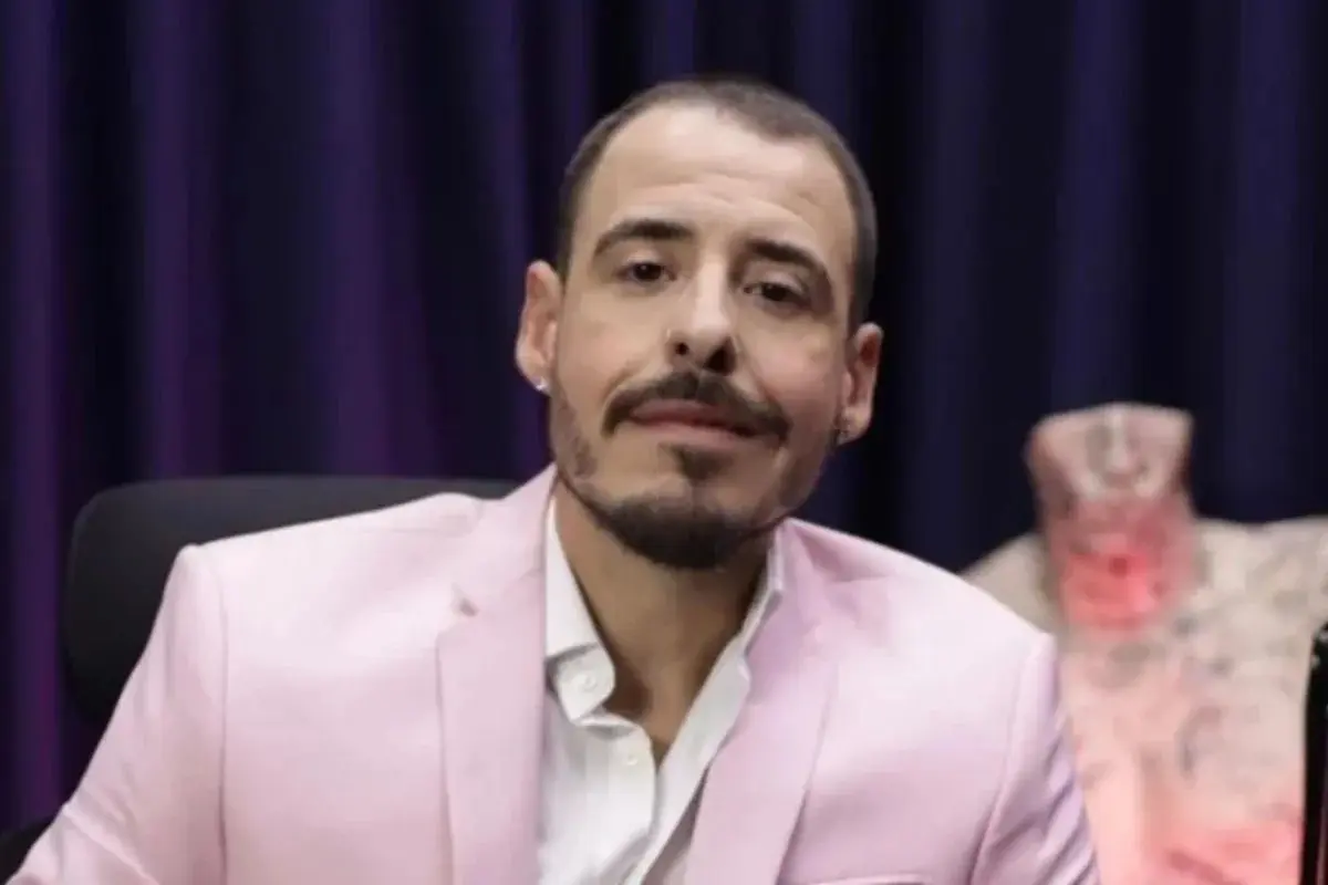 ‘Homem que tem fetiche por sexo anal é gay’, diz influenciadora sobre Calvo do Campari