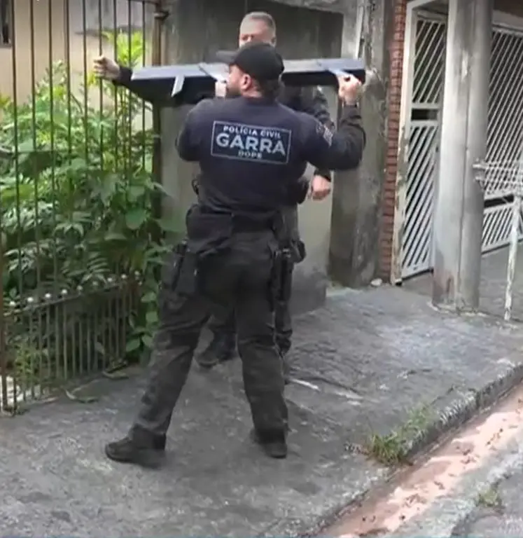 Mulheres são presas usando perfis falsos para aplicar golpe do amor
