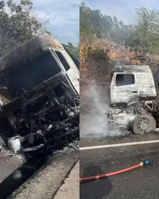 Bombeiros apagaram o incêndio que atingiu apenas a cabine da carreta após o tombamento na BR-381, em Naque. Foto: Corpo de Bombeiros.