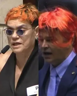 Deputado José Medeiros (PL) coloca peruca vermelha durante sessão na Câmara e ironiza professora da UFF Jacqueline Muniz.  Foto: Divulgação.