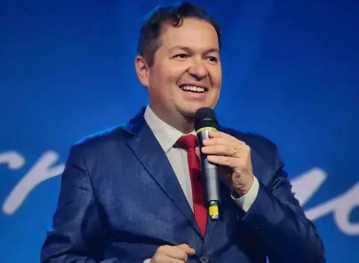 Pastor morre em acidente de trânsito na BR-277 (Foto: Reprodução / Redes Sociais)