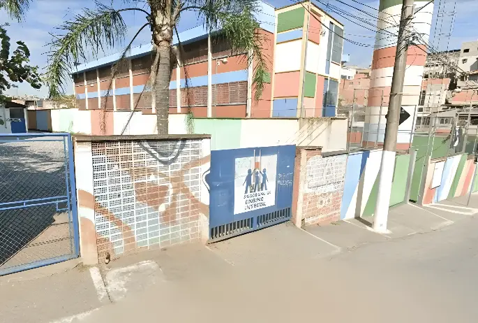 Jovem é detido por envenenar colega com bala em escola (Foto: Reprodução)