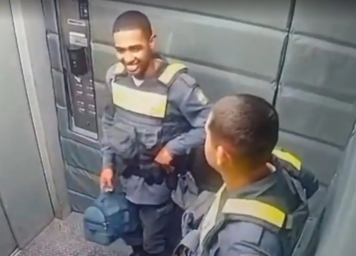 Soldado da PM é investigado por disparar spray de pimenta em elevador (Foto: Reprodução)