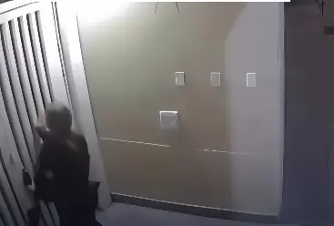 Homem em surto faz ex-namorada e criança refém e acaba morto (Foto: Reprodução)