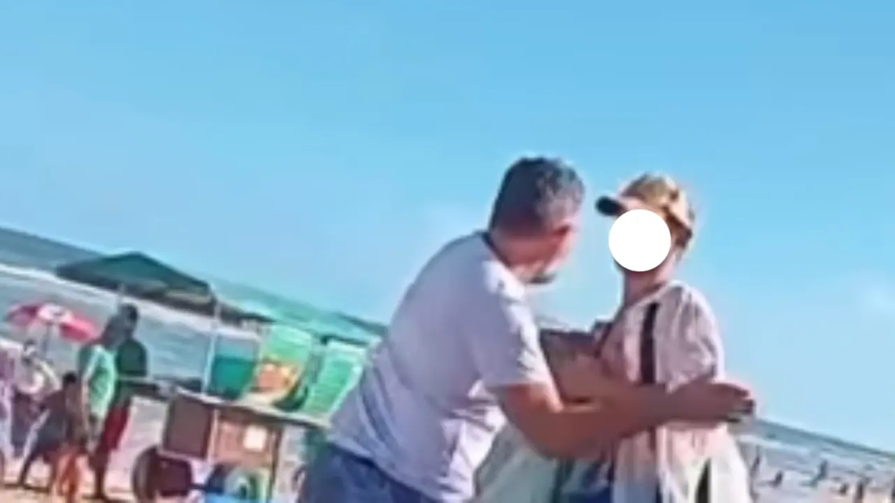 Homens são flagrados em ato íntimo na praia e confusão termina em agressão; veja o vídeo