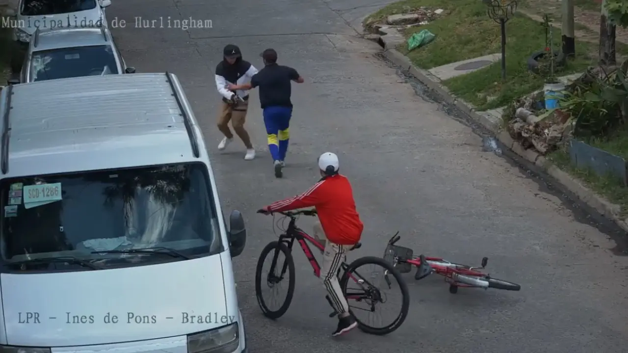 VÍDEO: jovem mata ‘amigo’ a tiros; crime é registrado por câmeras de segurança
