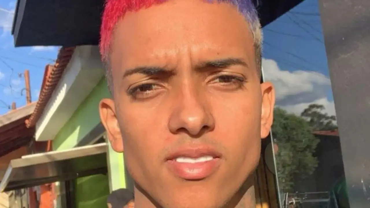 MC Brinquedo é preso após perseguição policial; veja vídeo