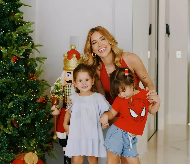 Virginia Fonseca aposta em decoração grandiosa, palco e banda ao vivo para celebrar o Natal com a família e amigos em Goiânia. Foto: Redes Sociais.