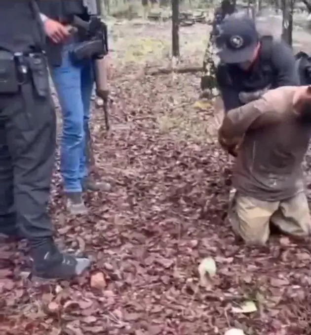 Vaza vídeo de facção executando e esquartejando rivais em área de mata (Foto: Reprodução/Redes sociais)