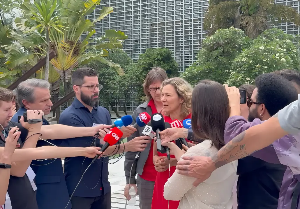 Filha de ex-deputado morto pelo filho fala sobre irmão: 