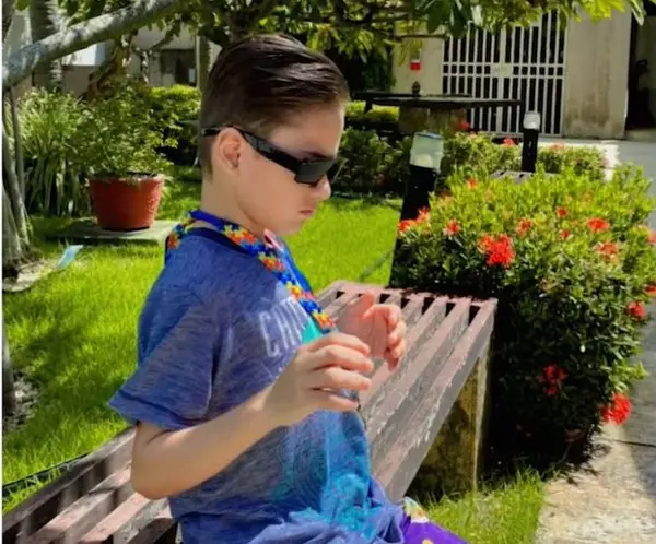 Pai de Arthur, menino autista de 11 anos, chegou a trocar mensagens com a mãe da criança dizendo que “estava tudo bem” após cometer o crime. Corpo foi encontrado em área de mata em João Pessoa (PB). Foto: TV Cabo Branco / Reprodução.