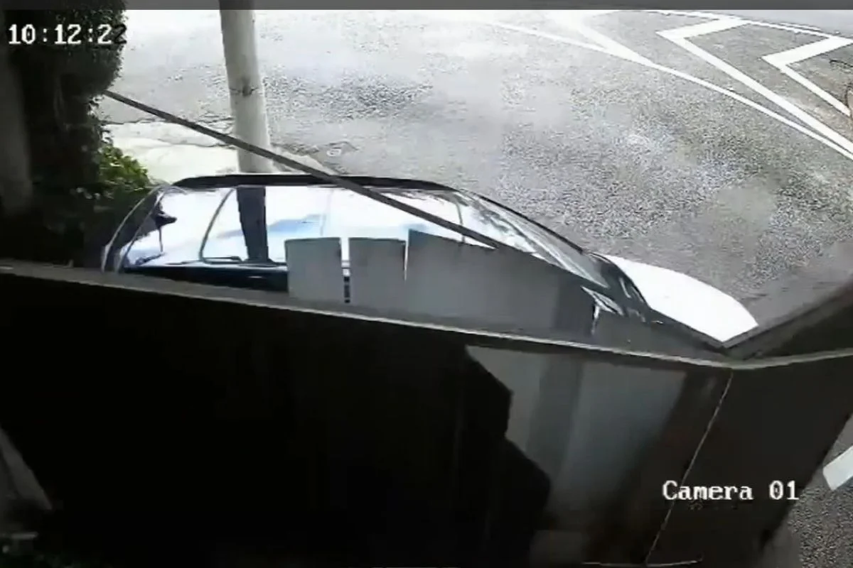Mulher foge de motel sem pagar e tenta atropelar PM; vídeo