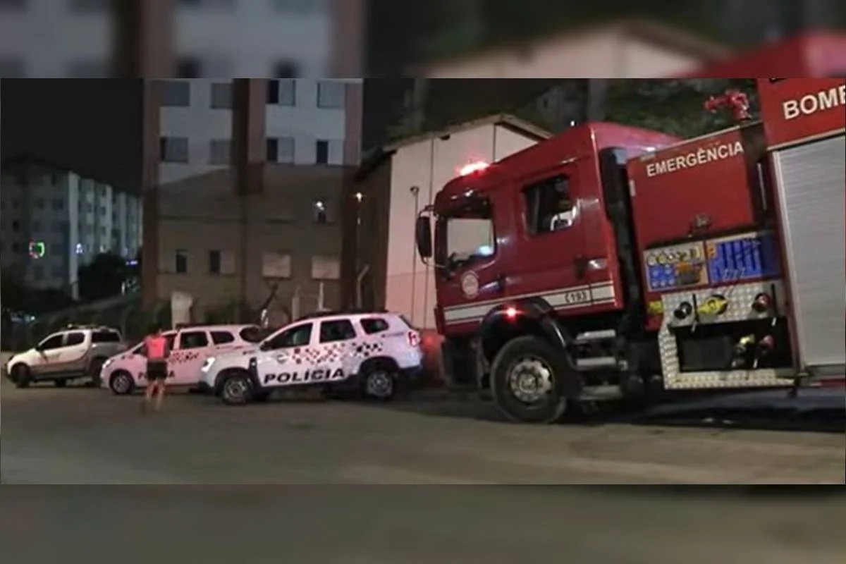 Criança de 3 anos é encontrada morta e concretada na casa do pai; crime só foi descoberto após meses