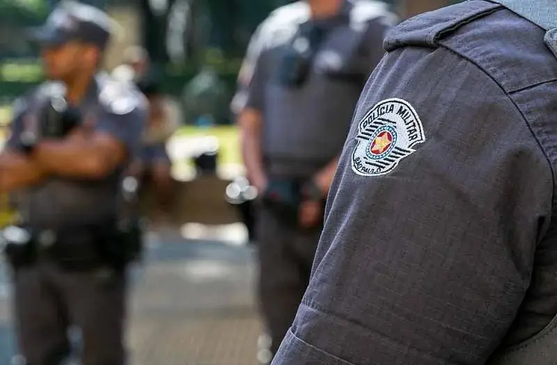 PM de folga reage a tentativa de roubo e suspeito é baleado e preso