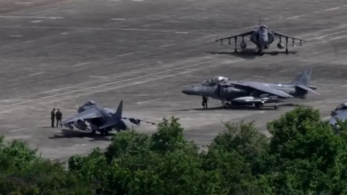 Caças AV-8B Harrier II pousam em Porto Rico em meio ao aumento da pressão dos EUA sobre a Venezuela. Foto: Reuters.