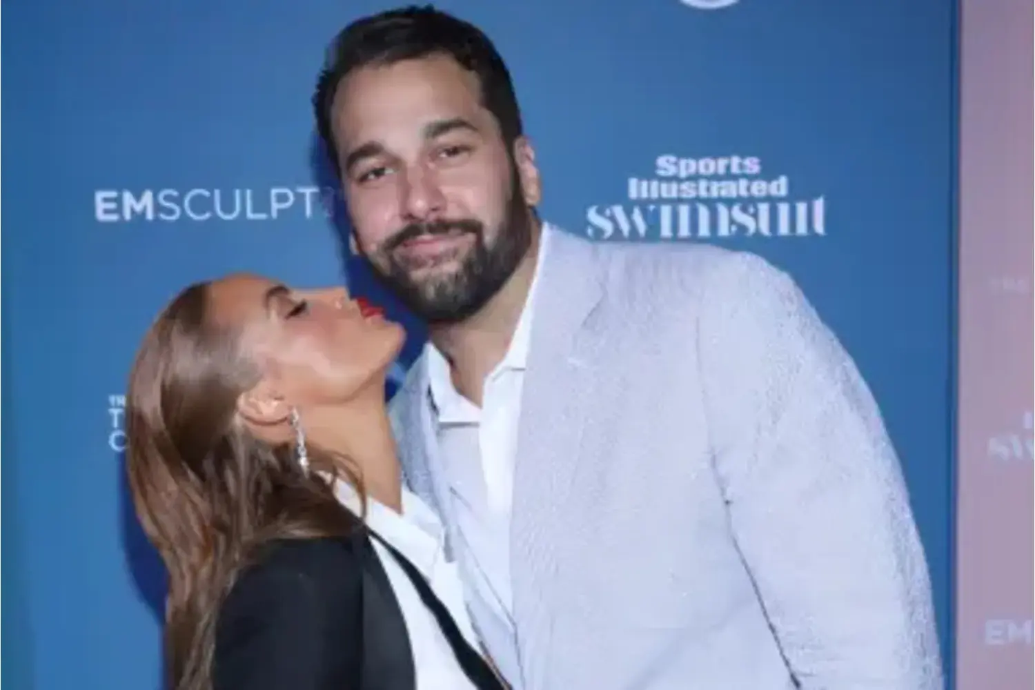 Haley Kalil afirmou que tentou salvar o casamento com o ex-jogador Matt Kalil com ajuda de médicos e terapia, mas sem sucesso. Foto: Divulgação.