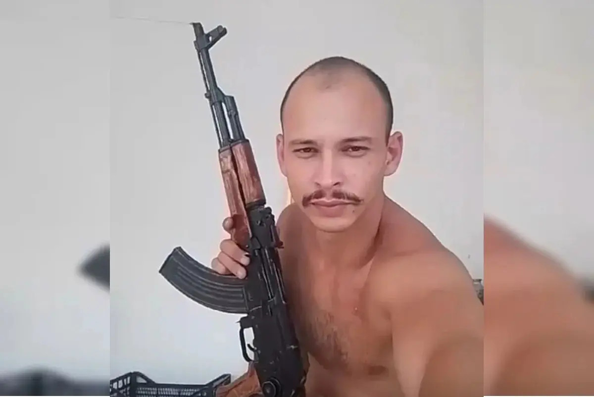 CV envia criminosos à Ucrânia para aprender táticas de guerra; veja vídeo