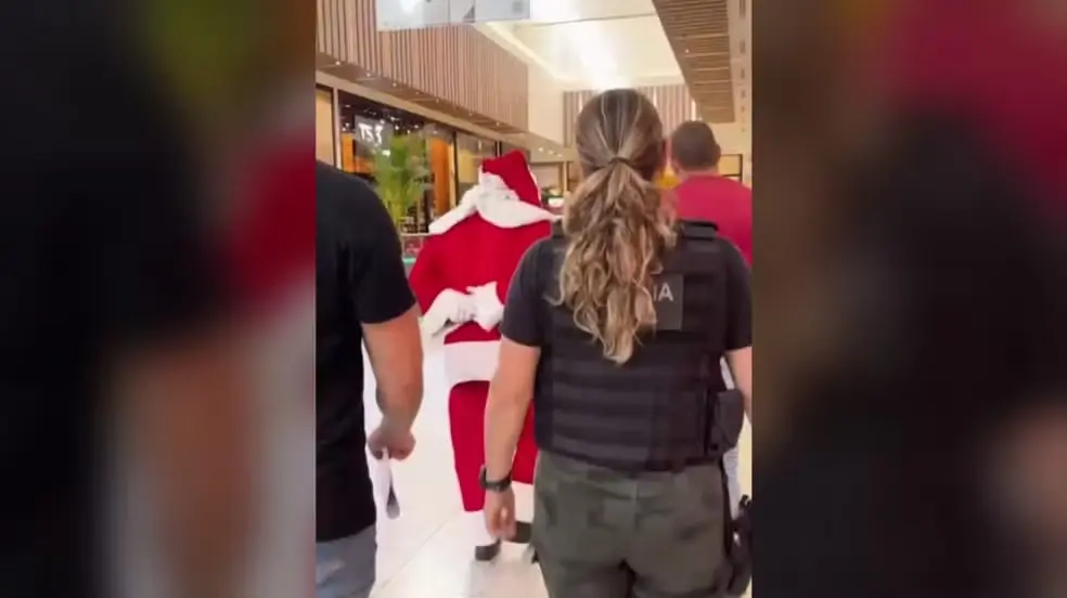 Papai Noel é preso por estupro de vulnerável em shopping de SC — Foto: Polícia Civil/Divulgação