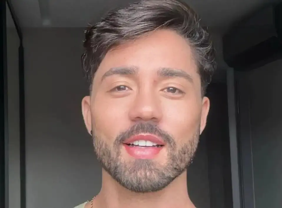 Vídeo: ‘Vou ficar mais apertadinho’, diz Rico Melquiades sobre procedimento estético polêmico