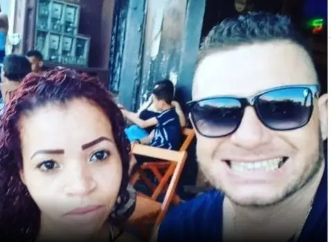 Daiane dos Santos Farias deixou a prisão após quase dois anos e recebeu o perdão do companheiro, com quem agora planeja se casar. Foto: Divulgação.