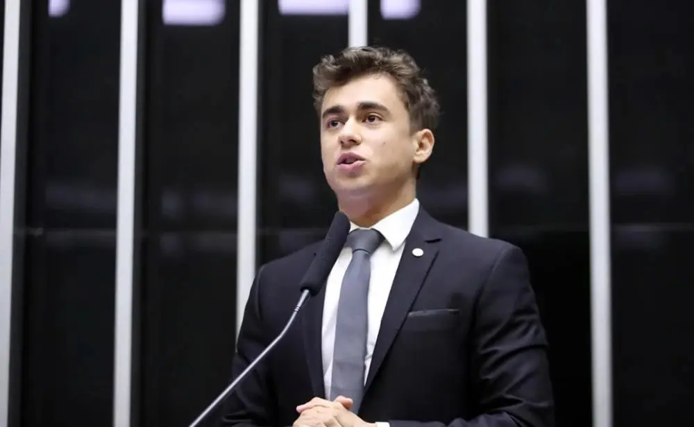 Justiça condena Nikolas Ferreira a indenizar mulher trans em R$ 40 mil; veja o motivo