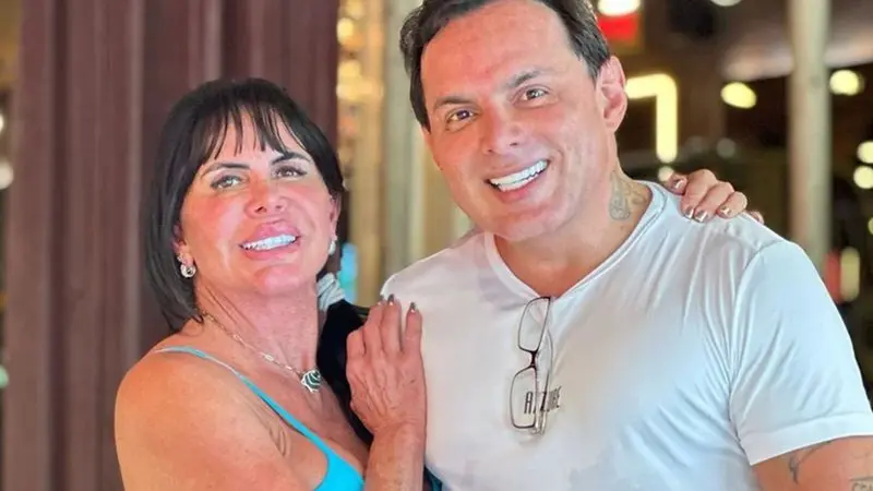 Gretchen revela peças íntimas “picantes” e mostra como mantém a chama acesa no casamento.