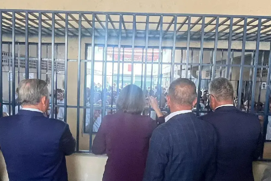 Superlotação e comida estragada: senadores avaliam 'risco de morte' se Bolsonaro for para Papuda (Foto: Divulgação/ Ascom Damares Alves)