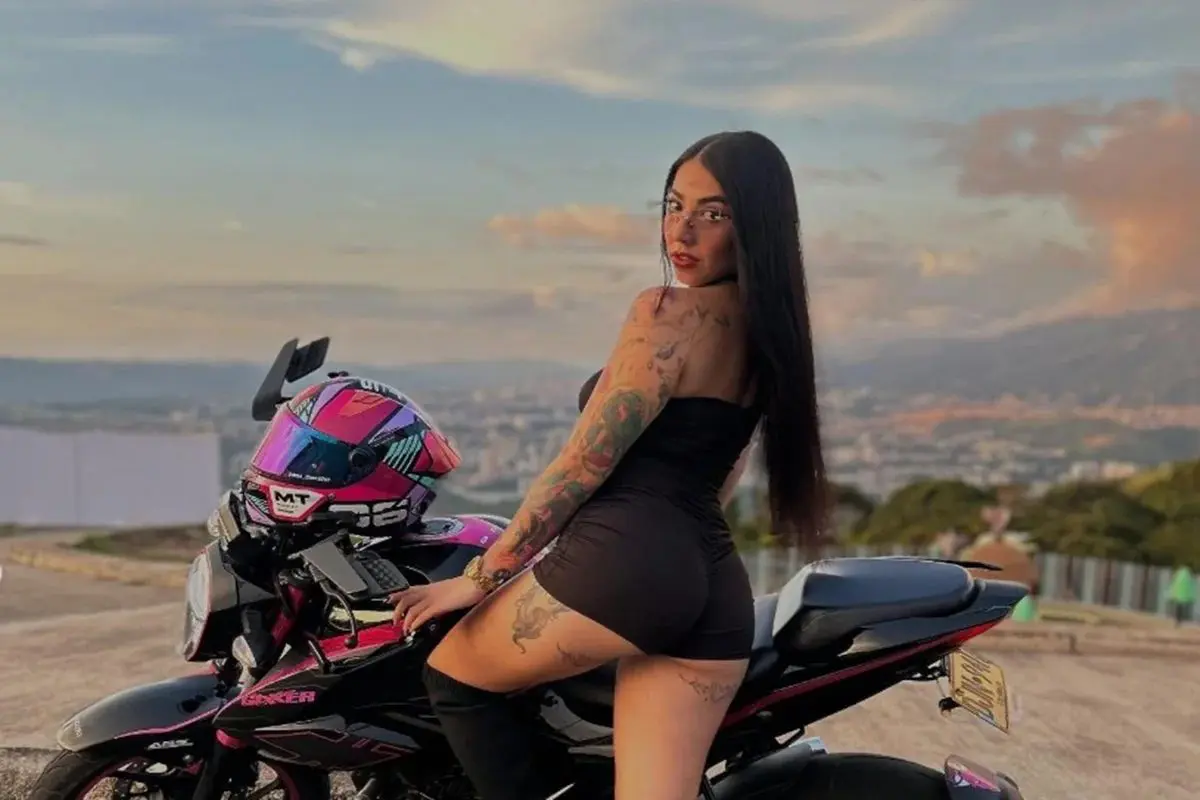 Influenciadora morre após prever acidente de moto (Foto: Reprodução / Redes Sociais)