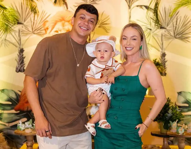 Filho de Tata Estaniecki e Júlio Cocielo recebeu alta após internação (Foto: Reprodução / Redes Sociais)