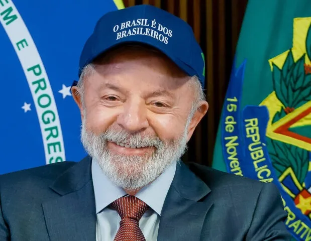 Lula diz que agressor de mulheres ‘não precisa votar nele’