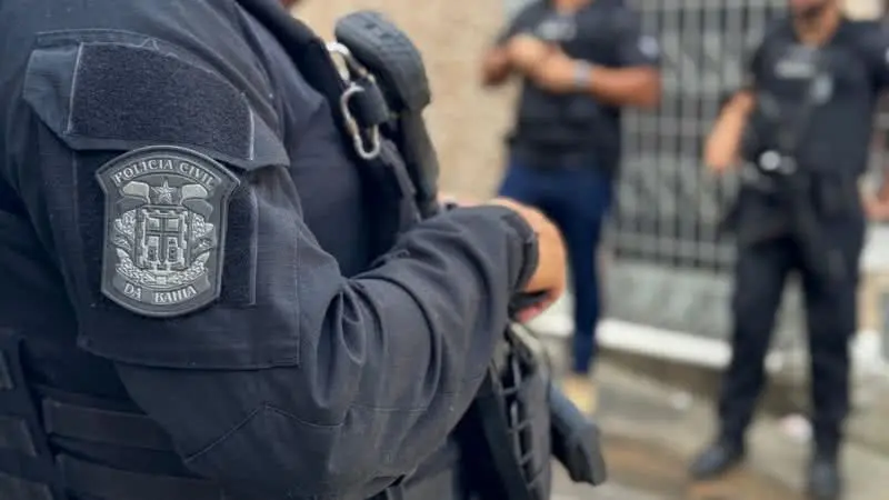 Cozinheira é assassinada após recusar ordem para envenenar policiais