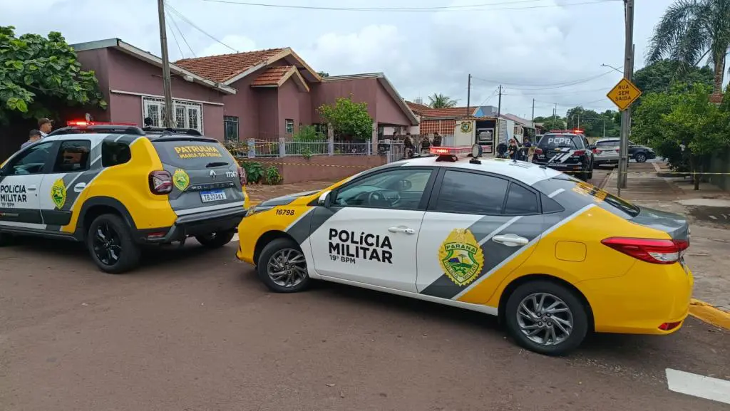 Mulher é morta a facadas durante discussão com o marido