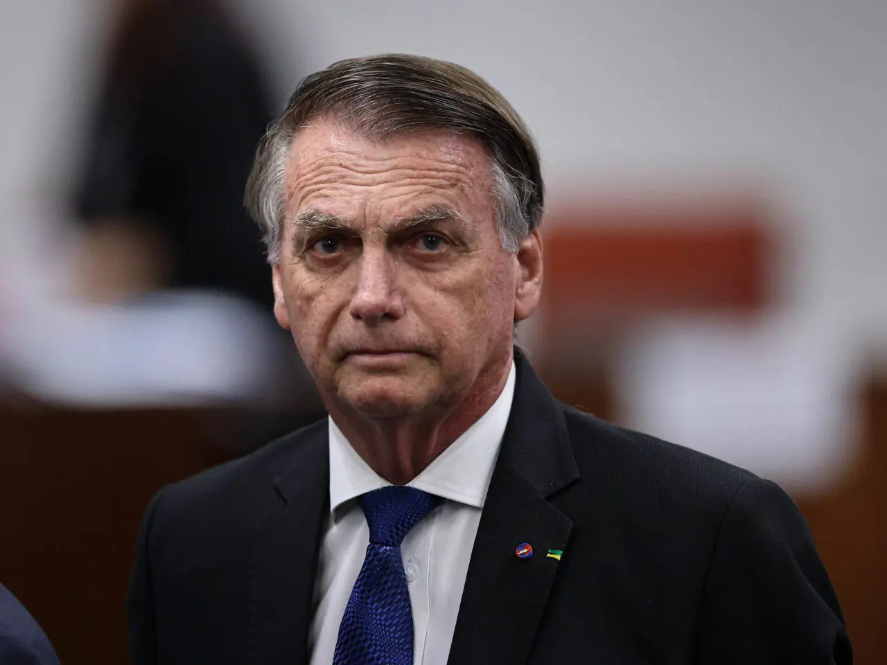 Jair Bolsonaro passa bem após cirurgia 