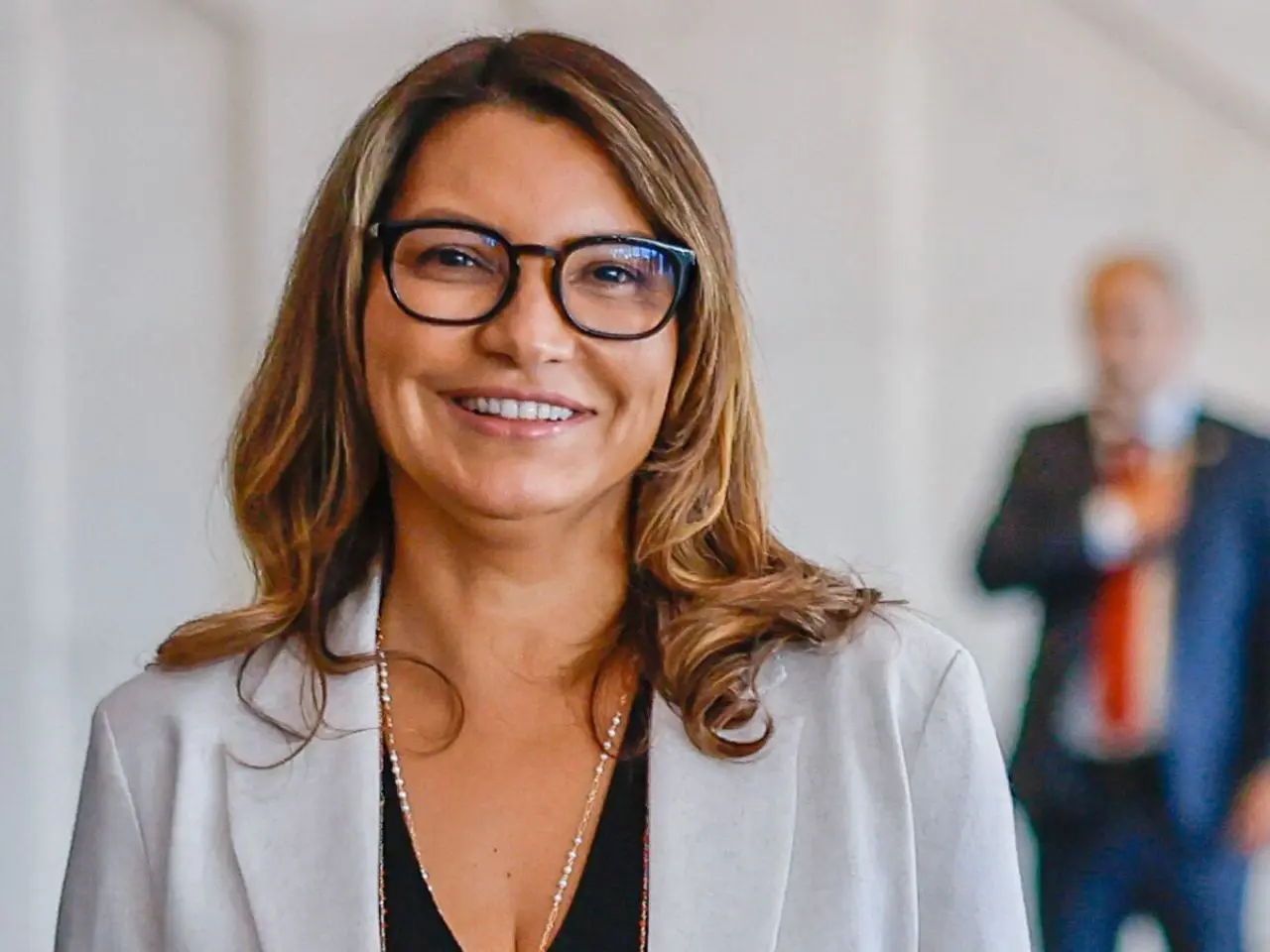 Janja enfrenta Zezé Di Camargo e entra na briga a favor do SBT