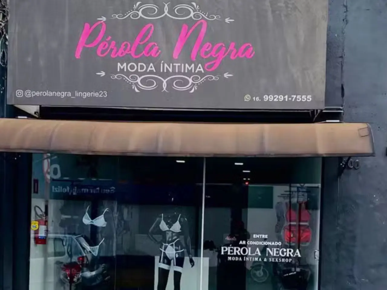 Ladrões levam vibradores em furto de sexshop e prejuízo de é R$ 15 mil