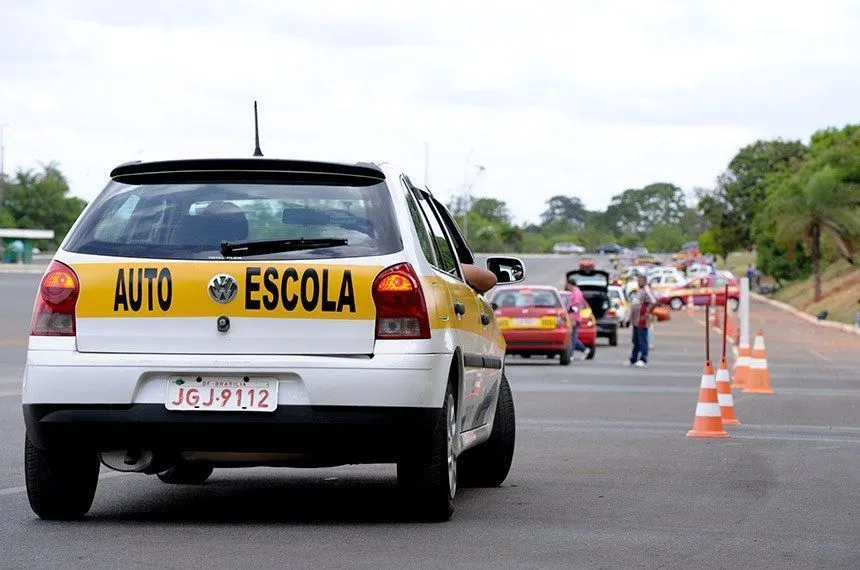 Exame prático de direção no Detran-SP passa por mudanças e deixa de exigir baliza. Foto: Lia de Paula/Agência Senado.