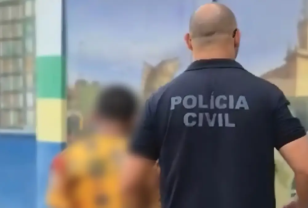 Homem é preso após se 'casar' com menina de 11 anos e ter dois filhos com ela (Foto: Polícia Civil AM)