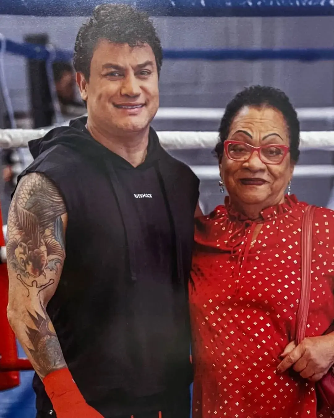 Popó confirma morte de mãe: 'Descanse em paz mãezinha' (Foto: Redes Sociais)