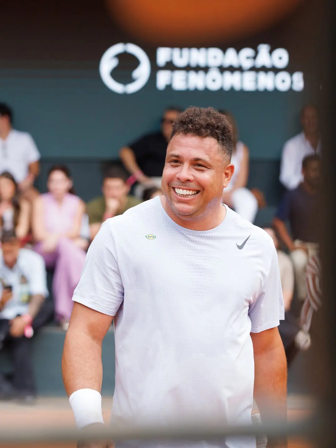 Ronaldo Fenômeno teve relacionamentos com mulheres que marcaram diferentes fases de sua vida pessoal e familiar. Foto: Redes Sociais.