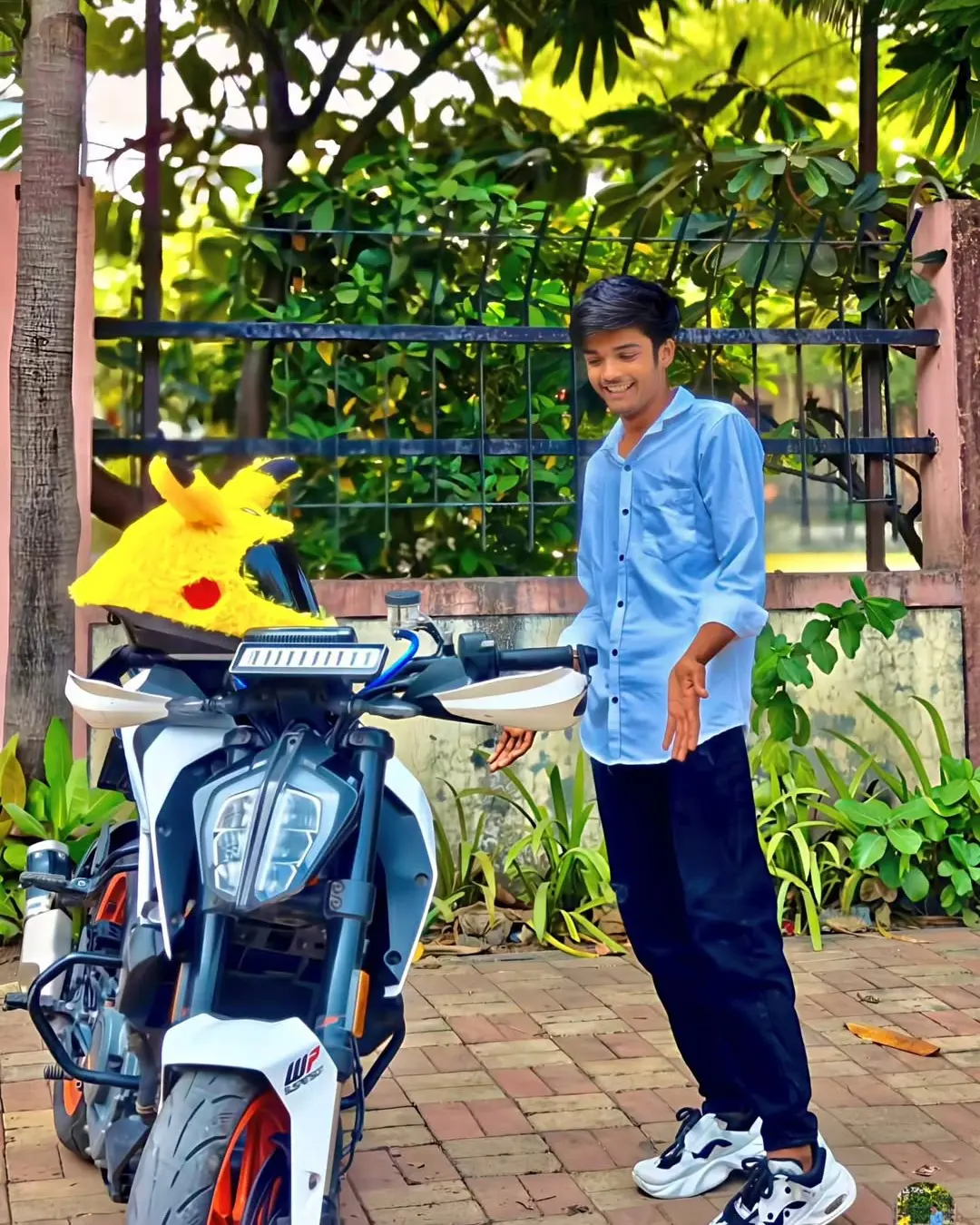 Antes de sofrer acidente de moto, influenciador previu morte em postagem (Foto: Redes Sociais)