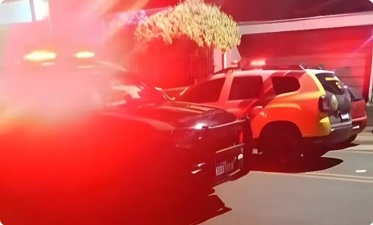 Pai e filho são mortos por vizinho policial após briga por buzina (Foto: Reprodução)